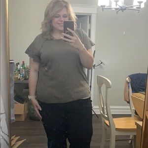 NWOT Loft plus, Olive green soft tee size 20